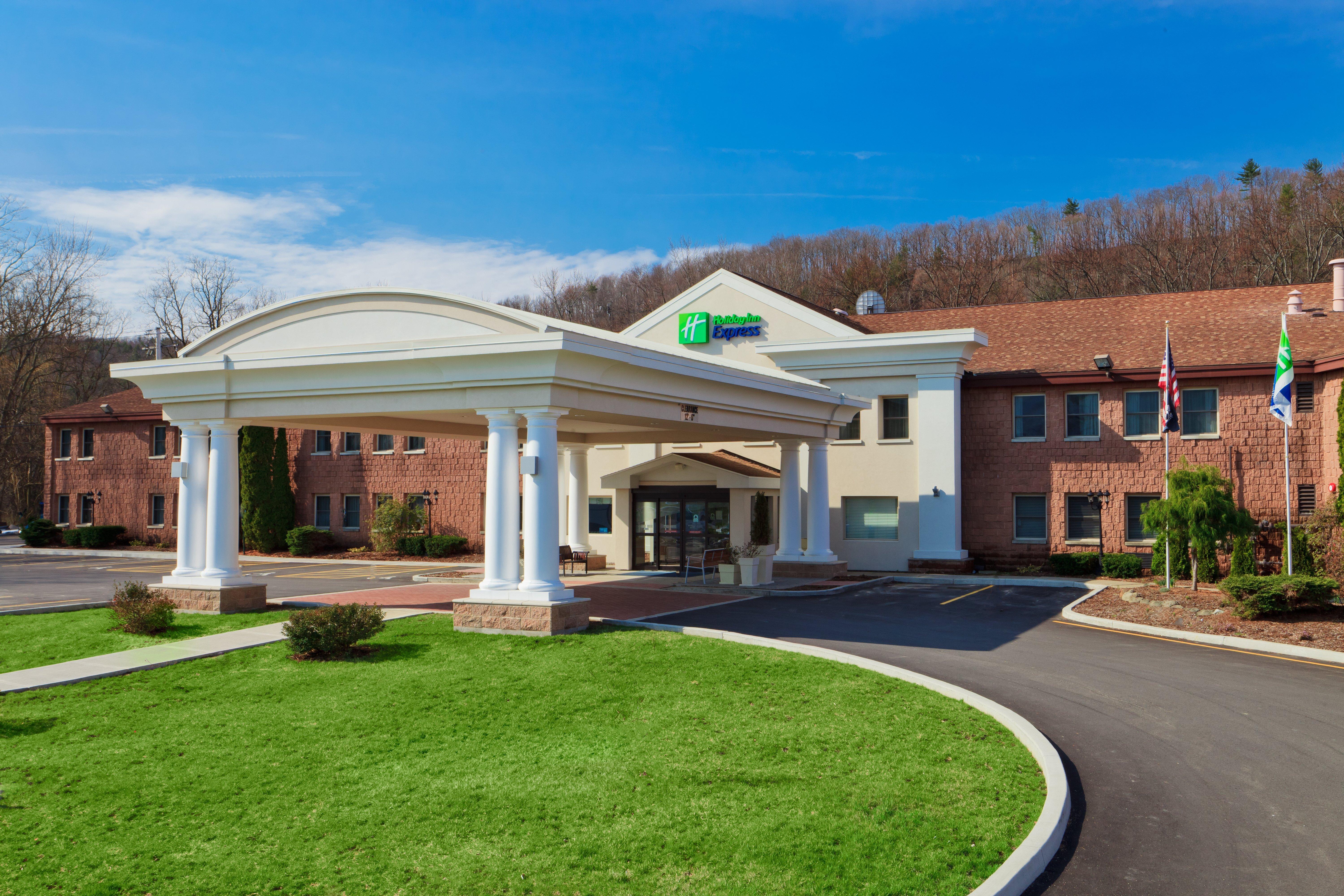 Best Western Owego Inn Екстер'єр фото