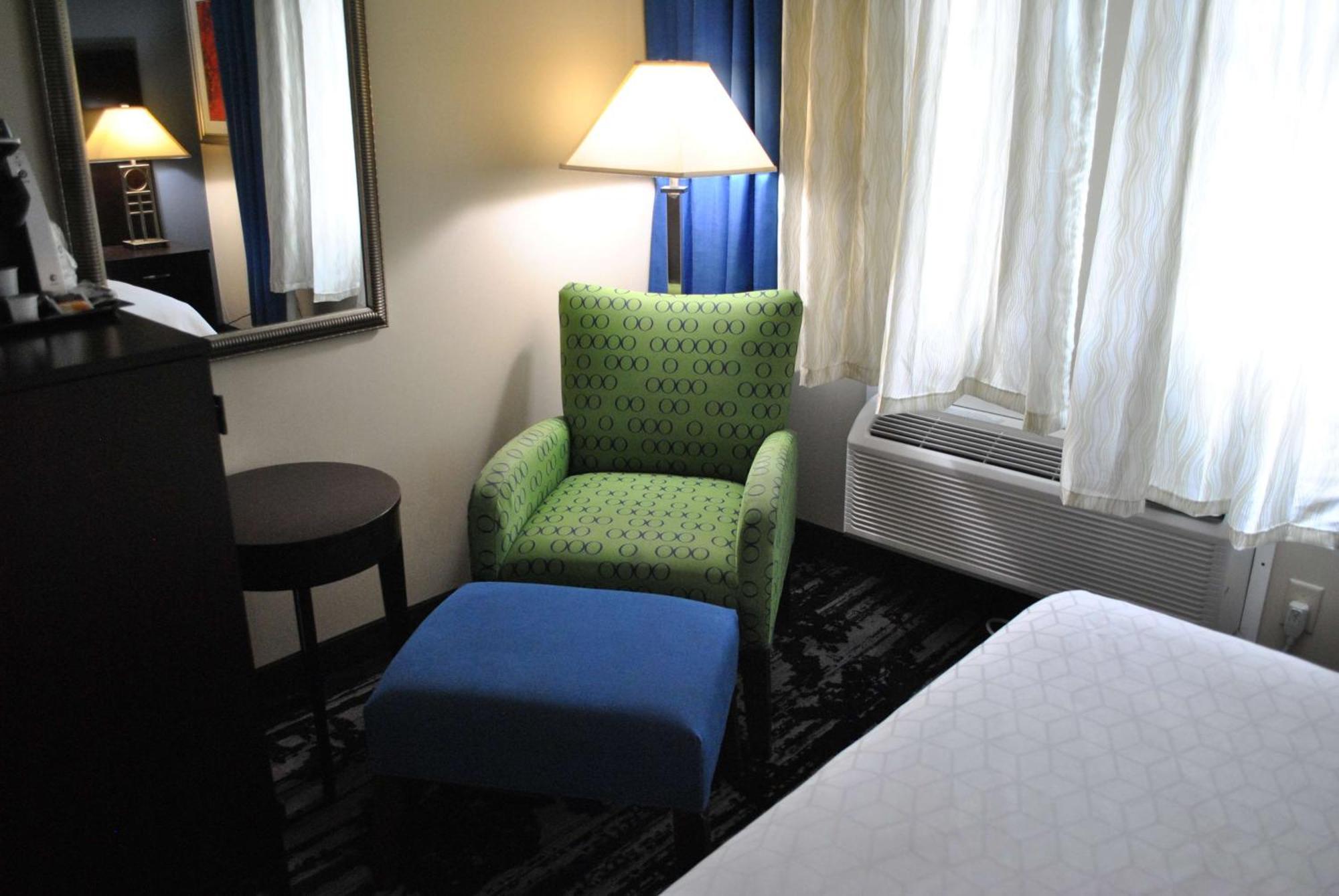 Best Western Owego Inn Екстер'єр фото